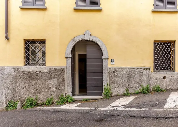 And Mountain Comfort Flat *