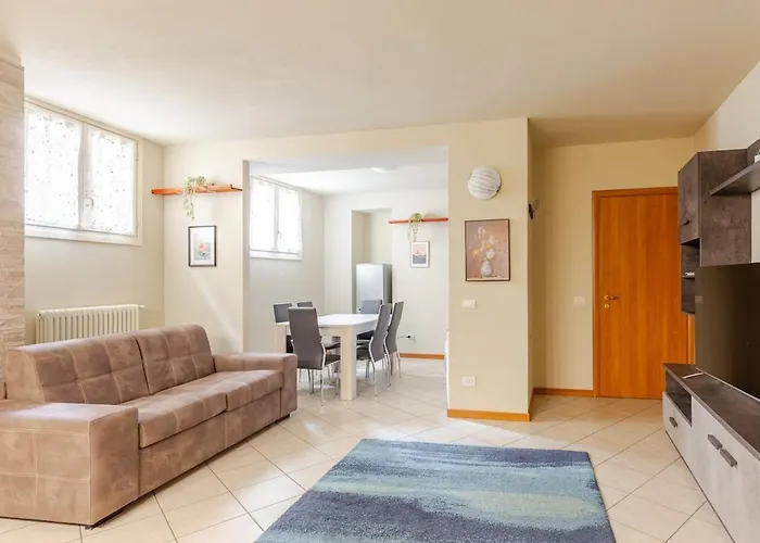 Апартаменты And Mountain Comfort Flat Лекко