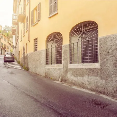 And Mountain Comfort Flat * Lecco