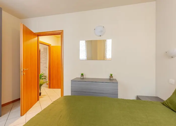 And Mountain Comfort Flat